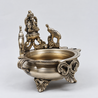 Brassaura® Ganesha Urli with Elephant Backrest and Antique Finish | Pure Superfine Brass Handcrafted Murti | Brass Statue for Home Temple, Pooja Room | Height 7.5 Inches | Weight 1.66 Kgs