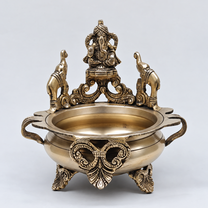 Brassaura® Ganesha Urli with Elephant Backrest and Antique Finish | Pure Superfine Brass Handcrafted Murti | Brass Statue for Home Temple, Pooja Room | Height 7.5 Inches | Weight 1.66 Kgs