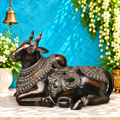 ब्रासोरा® वृंदावन वेणुगोपाल कृष्ण पीतल की प्रतिमा मोर के साथ | एंटीक नीला और सुनहरा रंग | ऊँचाई 20 इंच