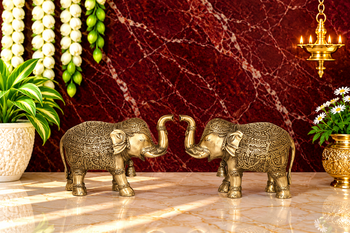 Brassaura® रॉयल पीतल के हाथियों का जोड़ा | शुद्ध पीतल | ऊंचाई 10.5 इंच और वजन 15.40 किलोग्राम