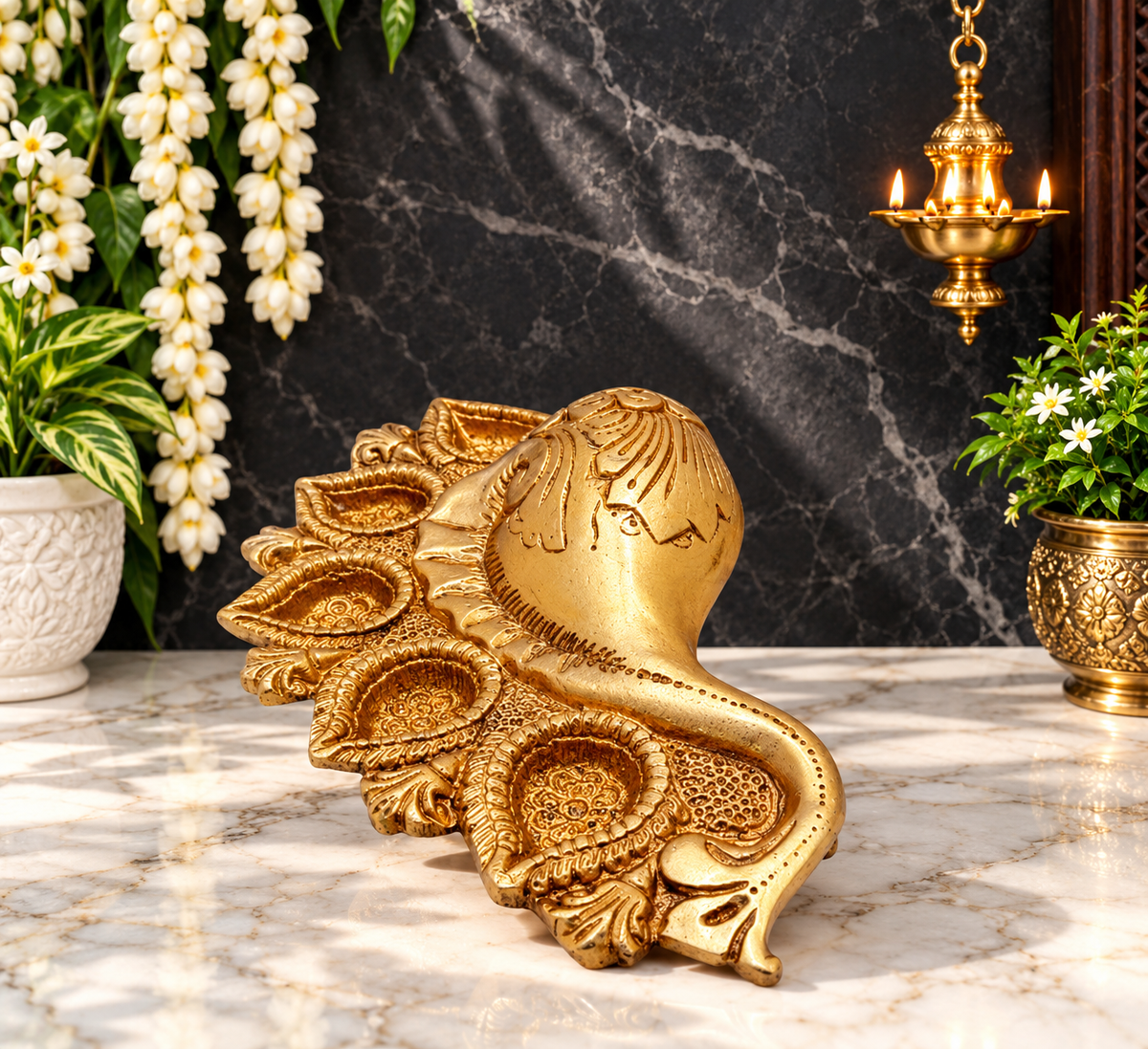 Brassaura® Brass Vishnu Diya Shankh with Traditional Brass Finish | Pure Superfine Brass Handcrafted Murti | Brass Statue for Home Temple, Pooja Room | Height 2.75 Inches | Weight 0.8 Kgs