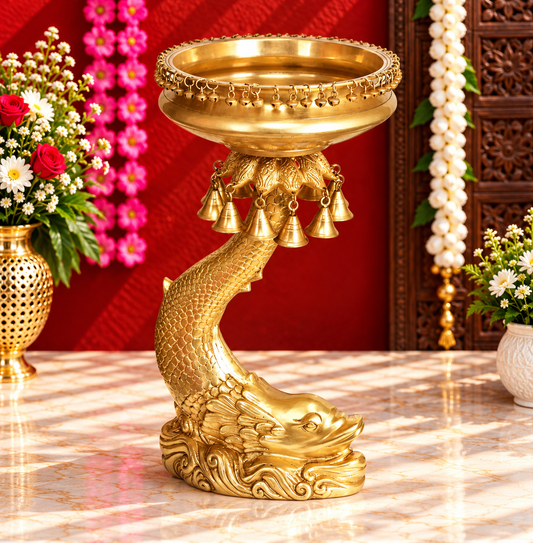 ब्रासुर्रा® ब्रास फिश अर्ली बाउल स्टैंड हैंगिंग बेल्स के साथ | शुद्ध पीतल | ऊंचाई 24.4 इंच और वज़न 15.60 किलोग्राम