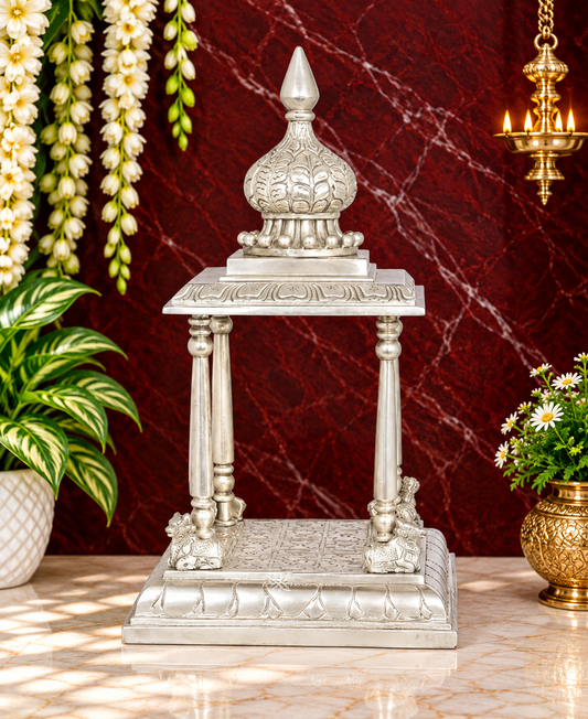 Brassaura™ हस्तनिर्मित पीतल की मंदिर प्रतिमा – ऊँचाई 13.5 इंच और वज़न 3.9 किलोग्राम | पारंपरिक भक्तिमय