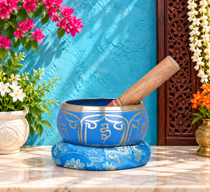 ब्रासोरा® वृंदावन वेणुगोपाल कृष्ण पीतल की प्रतिमा मोर के साथ | एंटीक नीला और सुनहरा रंग | ऊँचाई 20 इंच