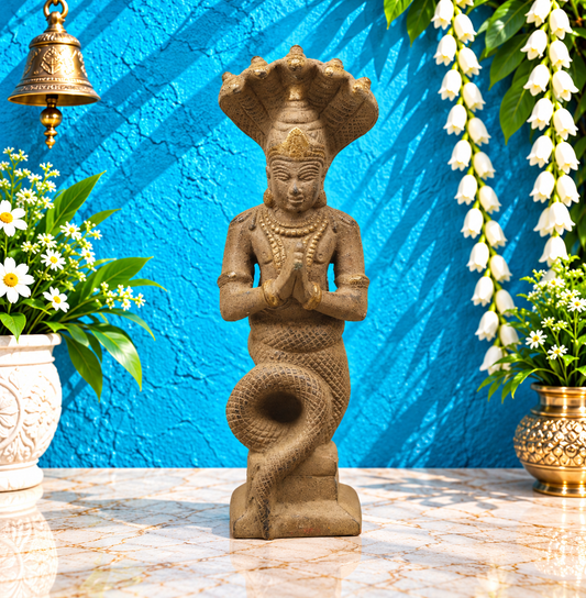 ब्रासोरा® वृंदावन वेणुगोपाल कृष्ण पीतल की प्रतिमा मोर के साथ | एंटीक नीला और सुनहरा रंग | ऊँचाई 20 इंच