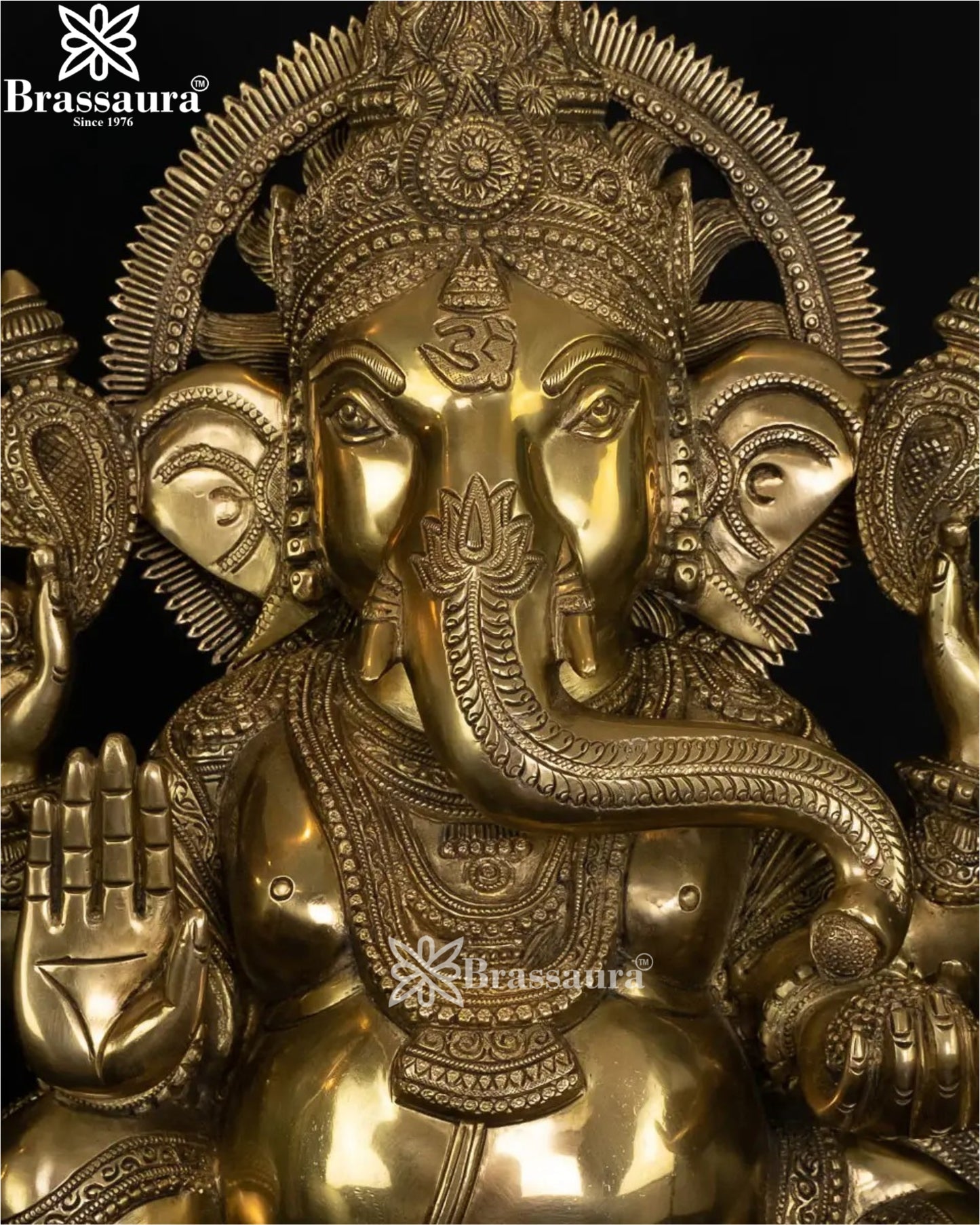 Brass Ganesha Statue Weight 21 Kg And Height 19.5 Inch