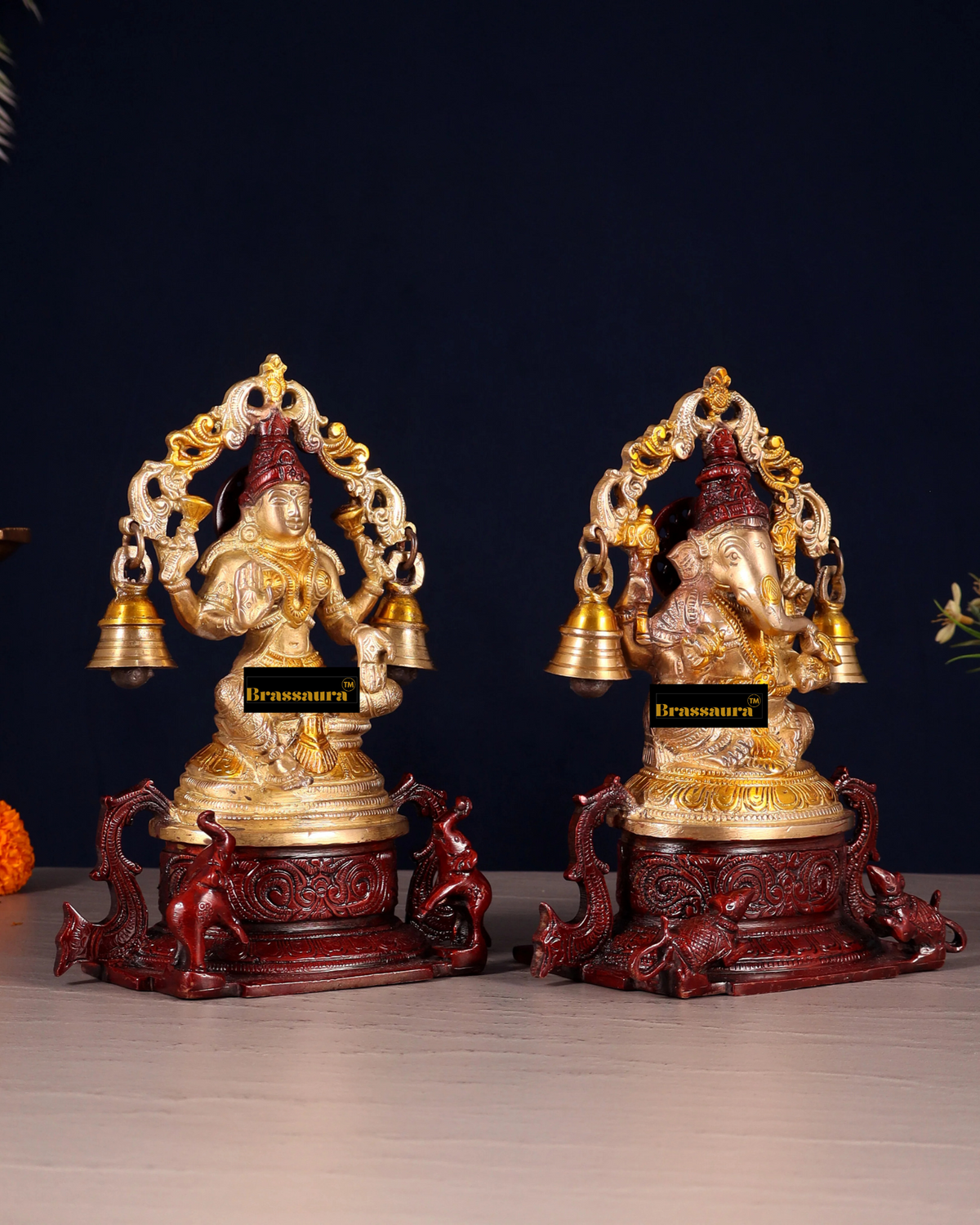 Brassaura® Artistic Lakshmi Ganesha Idol Set with Fine Traditional Detailing | Pure Superfine Brass Handcrafted Murti | Brass Statue for Home Temple, Pooja Room | Height 8.2 Inches | Weight 4.34 Kgs