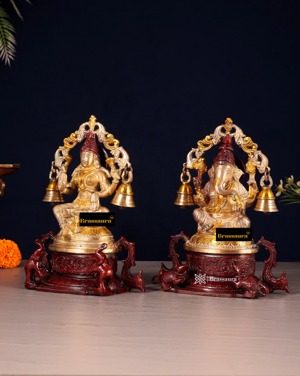 Brassaura® Artistic Lakshmi Ganesha Idol Set with Fine Traditional Detailing | Pure Superfine Brass Handcrafted Murti | Brass Statue for Home Temple, Pooja Room | Height 8.2 Inches | Weight 4.34 Kgs