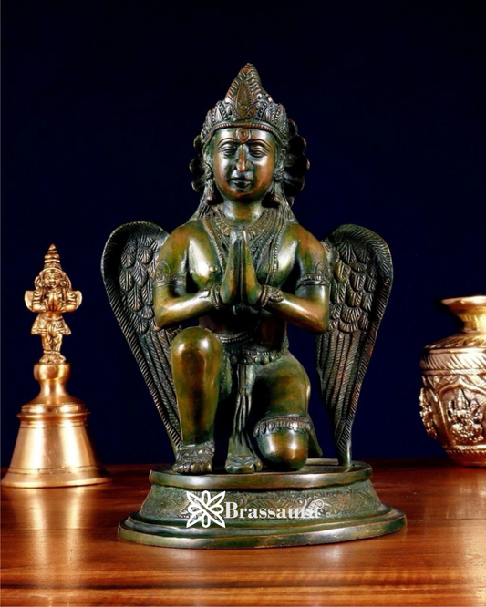Brassaura™ उत्कृष्ट पीतल गरुड़ देव नमस्कार मुद्रा में – ऊंचाई 9 इंच, वजन 2.6 किलोग्राम