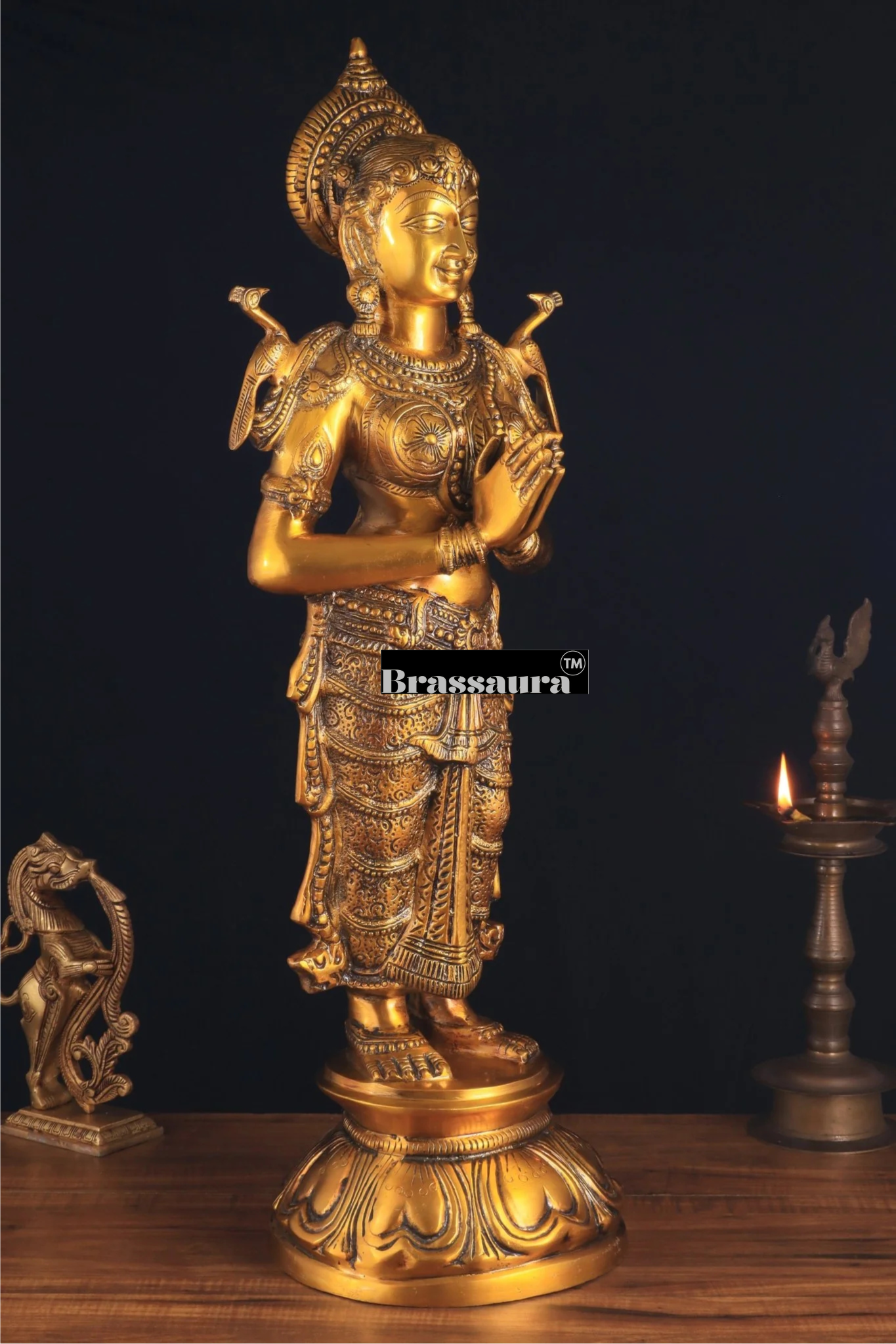 Brassaura™ Brass Welcome Namaste Lady Statue – Height 30.5 Inches & Weight 14.5 Kgs | Elegant Entrance & Home Décor