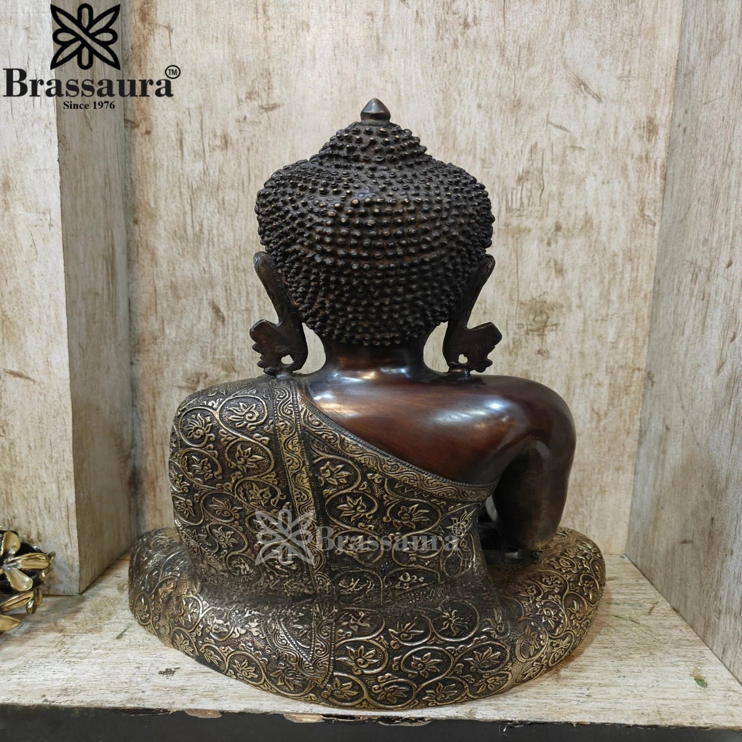 Brass Bhumisprasa Buddha Weight 14.5 kg & Height 17 Inch