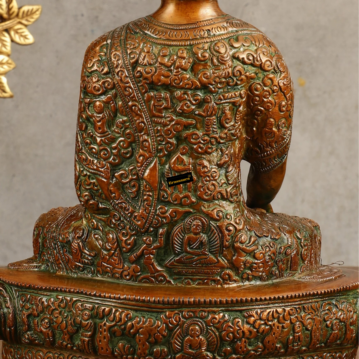 Brassaura™ Pure Brass Buddha Bhumisparsha Engraved Statue in Dual Tone – Height 9 Inches, Weight 2.73 Kgs