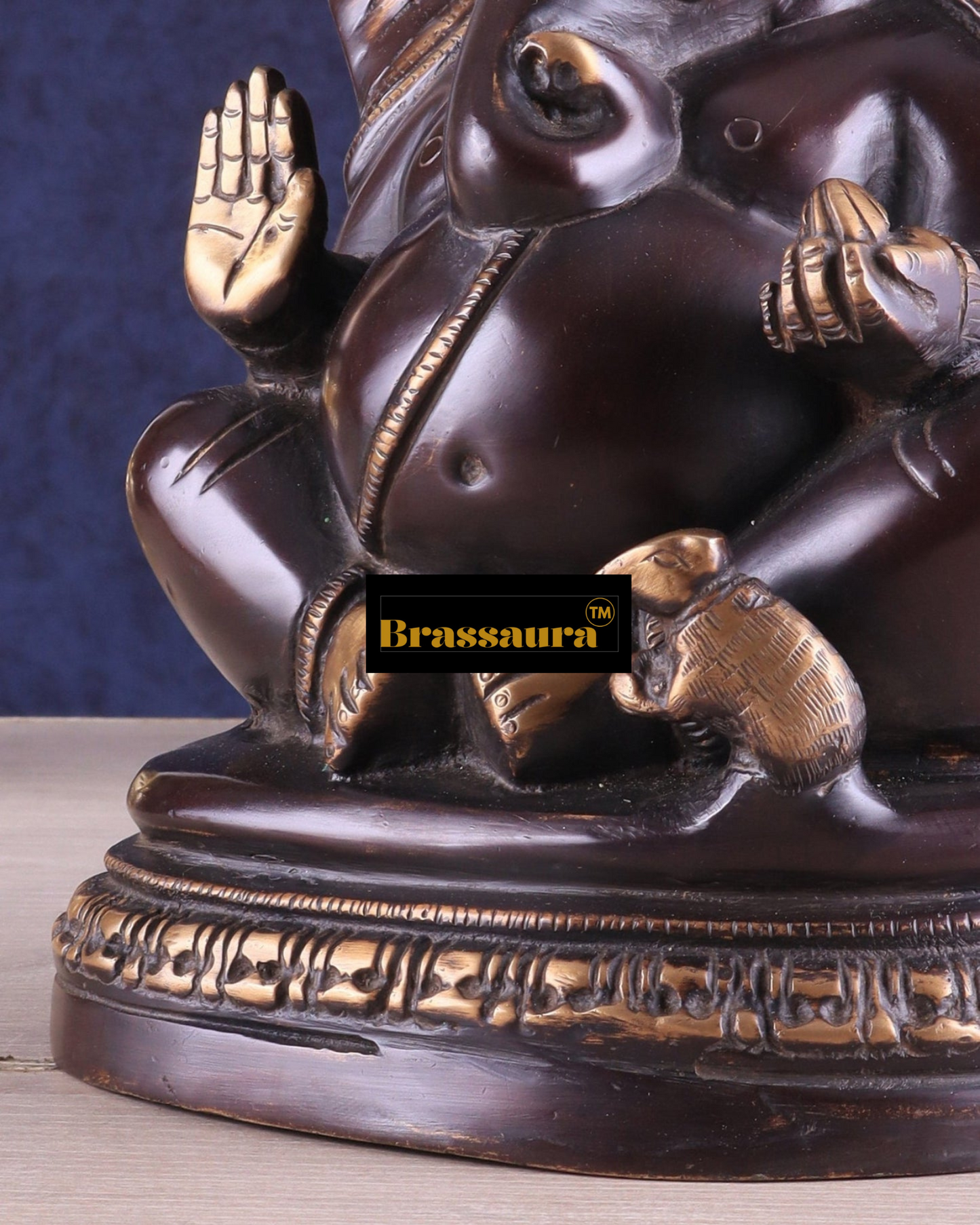 Brassaura™ Unique Brass Lord Ganesha Statue on Round Base – 8" Height, 3.46 kg – Vintage Finish