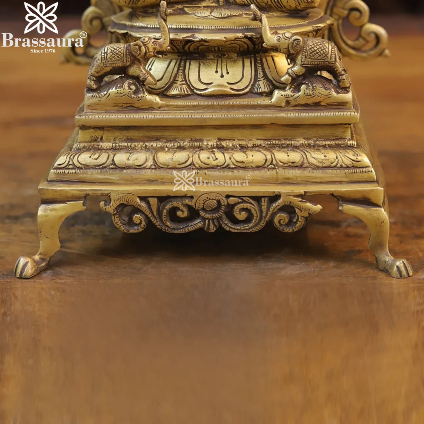 Brass Lakshmi Murti Weight 4.36 Kg And Height 13 Inch
