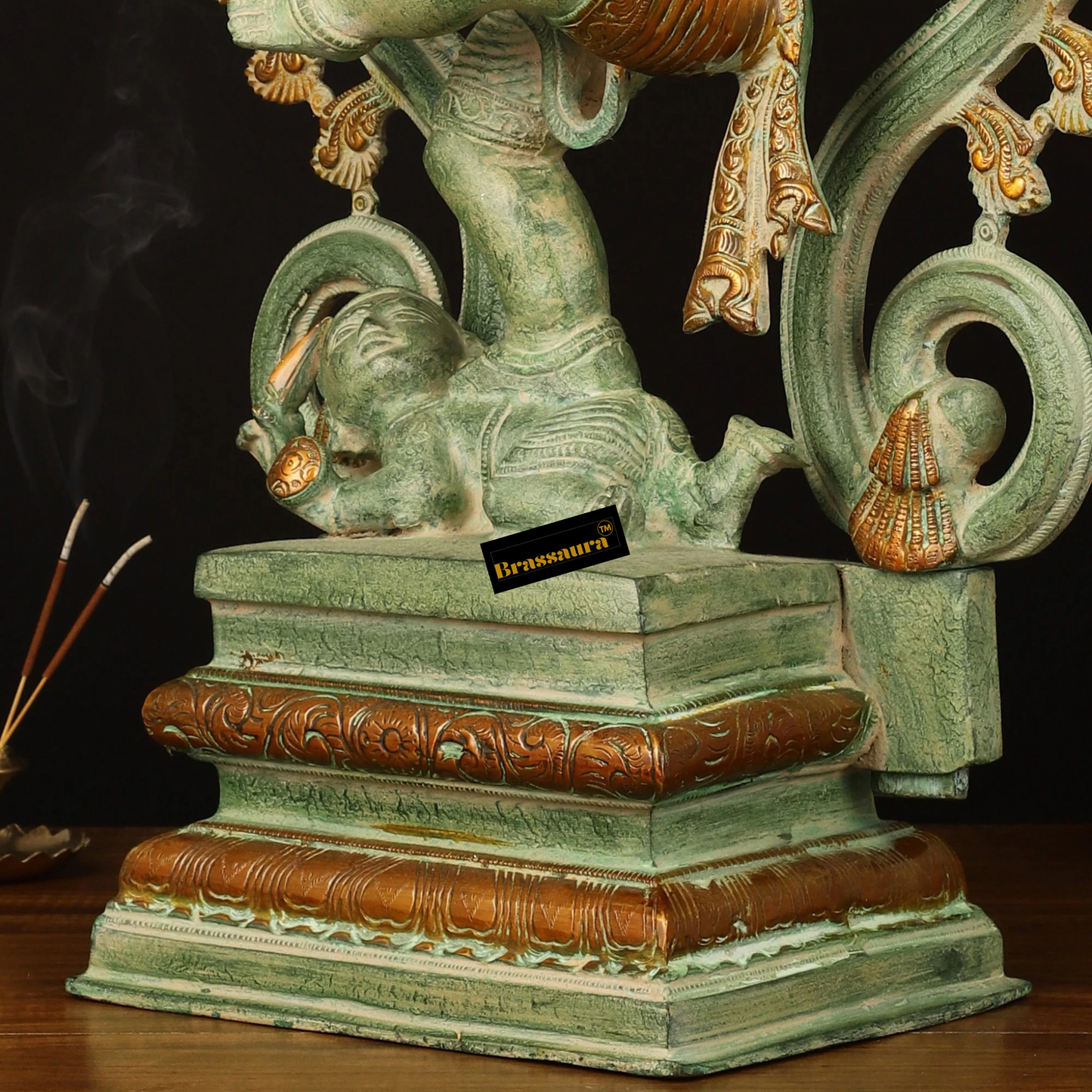Brassaura™ Pure Brass Dancing Ganesha Statue – 25.5 Inch Height | 24 kg | 16 Arms & Fire Ring | Antique Green Patina Sandstone Finish