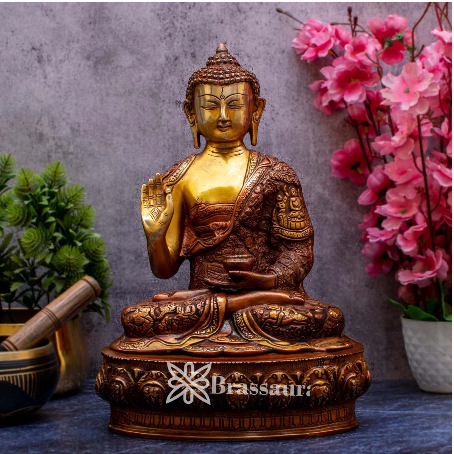 Brass Blessing Buddha Weight 7.5 kg & Height 14 Inch