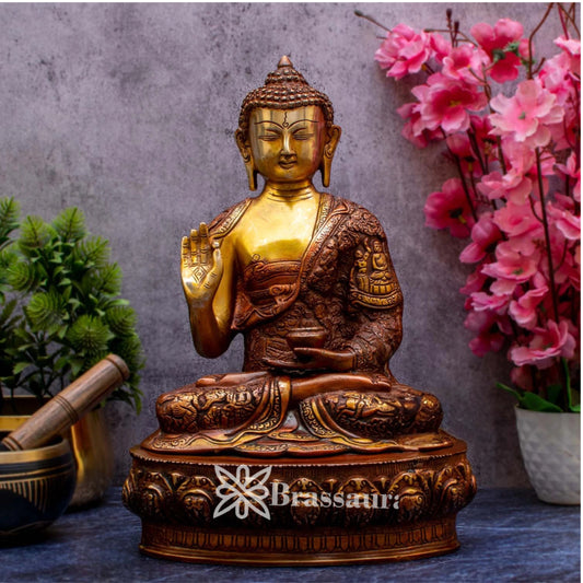 Brass Blessing Buddha Weight 7.5 kg & Height 14 Inch