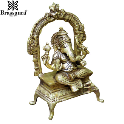 Brass Ring Super fine Ganesha Weight 2.3 Kg & Height 6 Inch