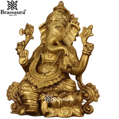 Brass Jewellery Ganesha Statue Weight 3.3 Kg And Height 8.5 Inch