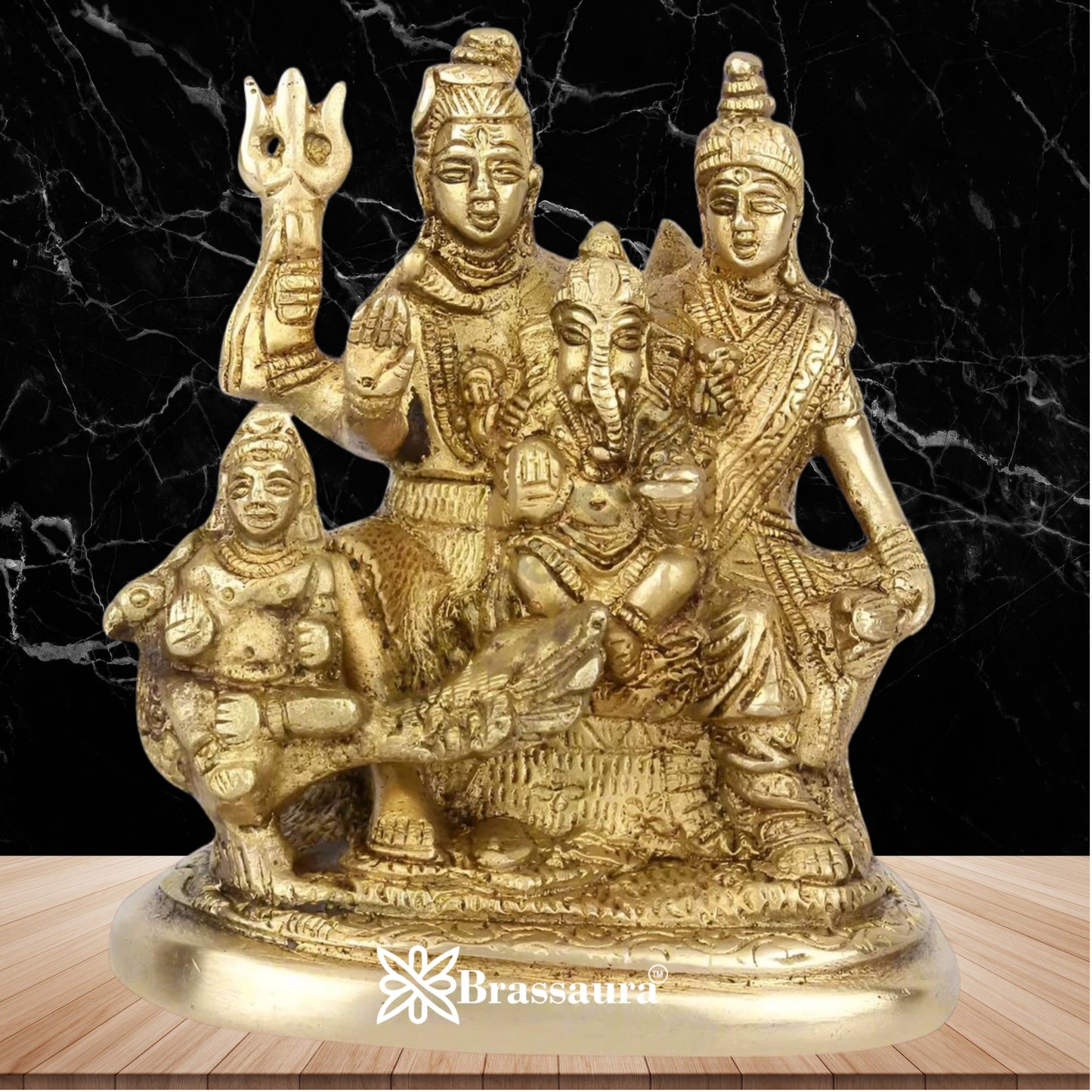 Brass Royal Golden Shiv Family  Weight 1 Kg & Height 5 Inch