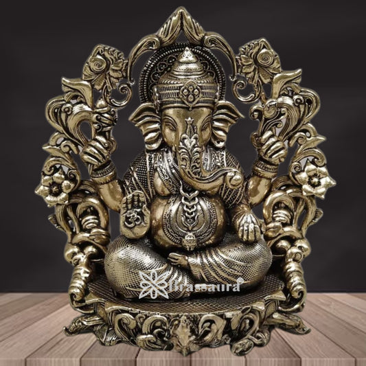 Brass Super fine Ganesha Statue Weight .348 Kg And Height 4 Inch