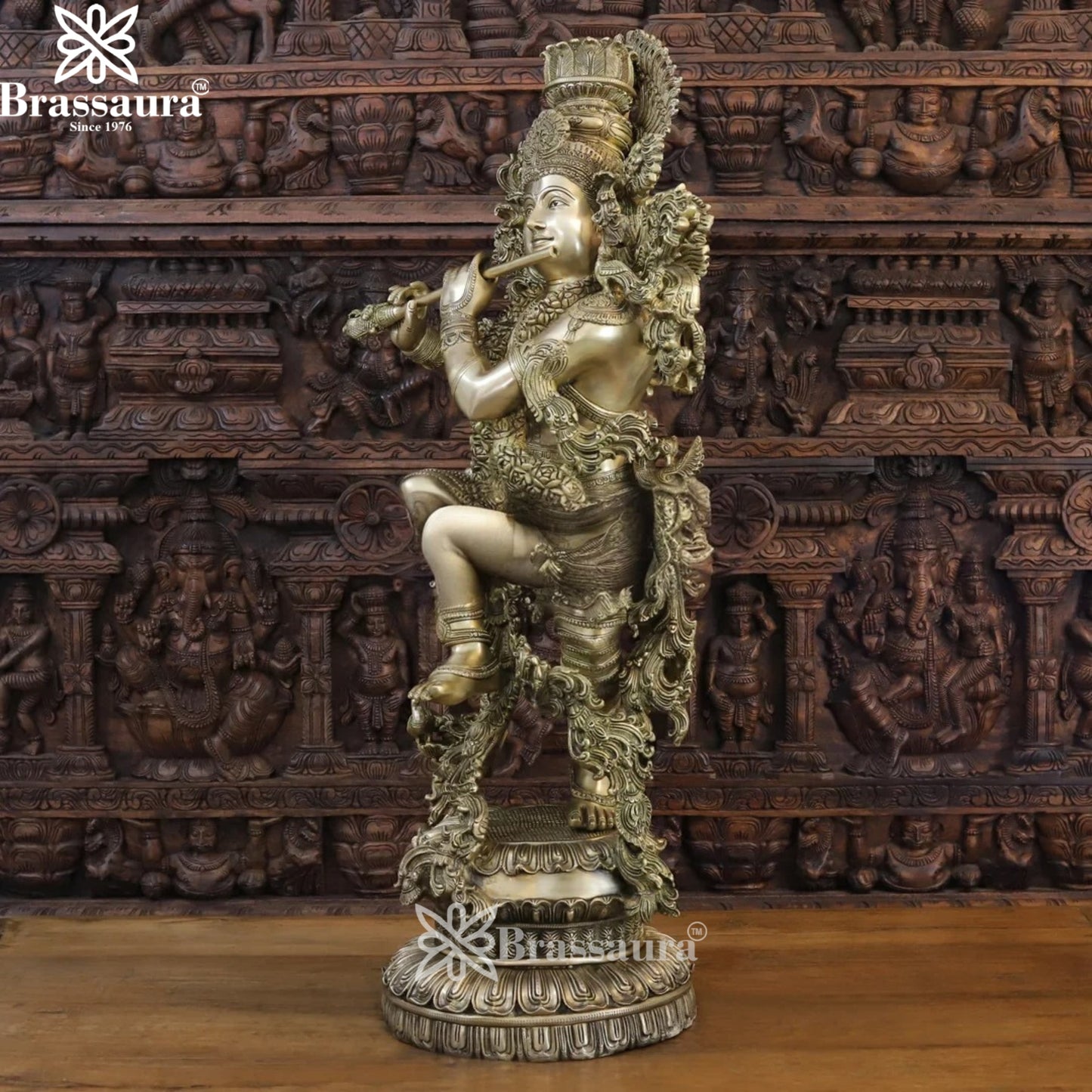 Brass Krishna Murti Weight 73.24 Kg And Height 43 Inch