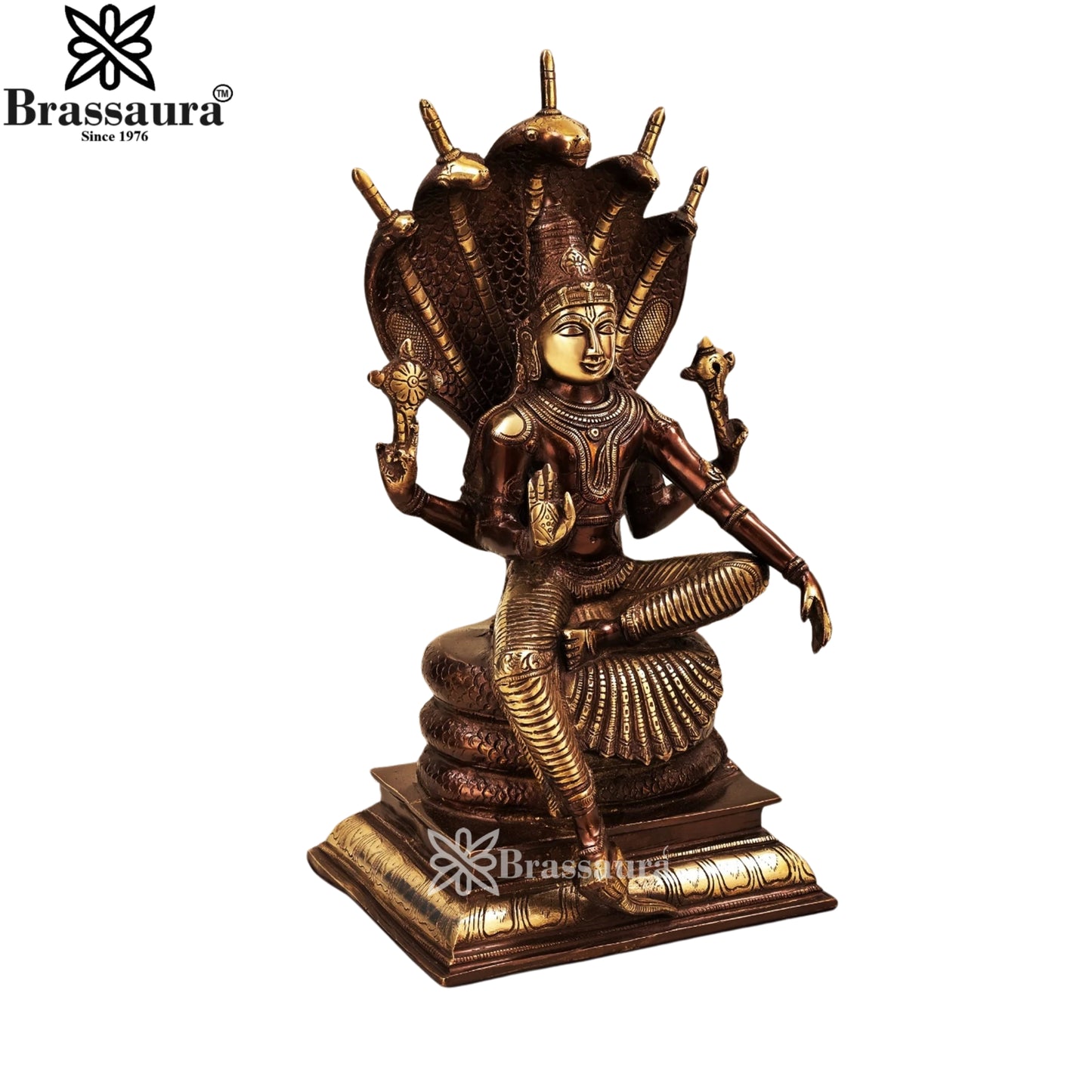 Brass Antique Vishnu Statue Weight 11 Kg And Height 16 Inch
