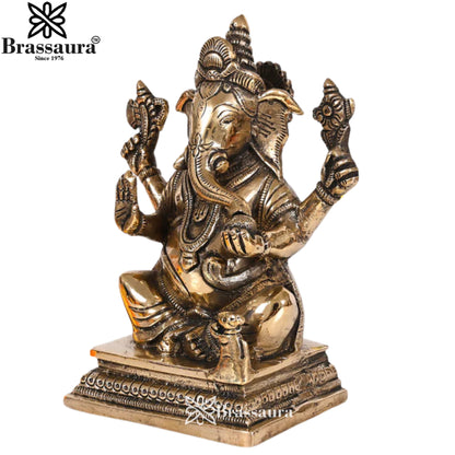 Brass Ganesha Statue Weight 1.82 Kg & Height 7 Inch