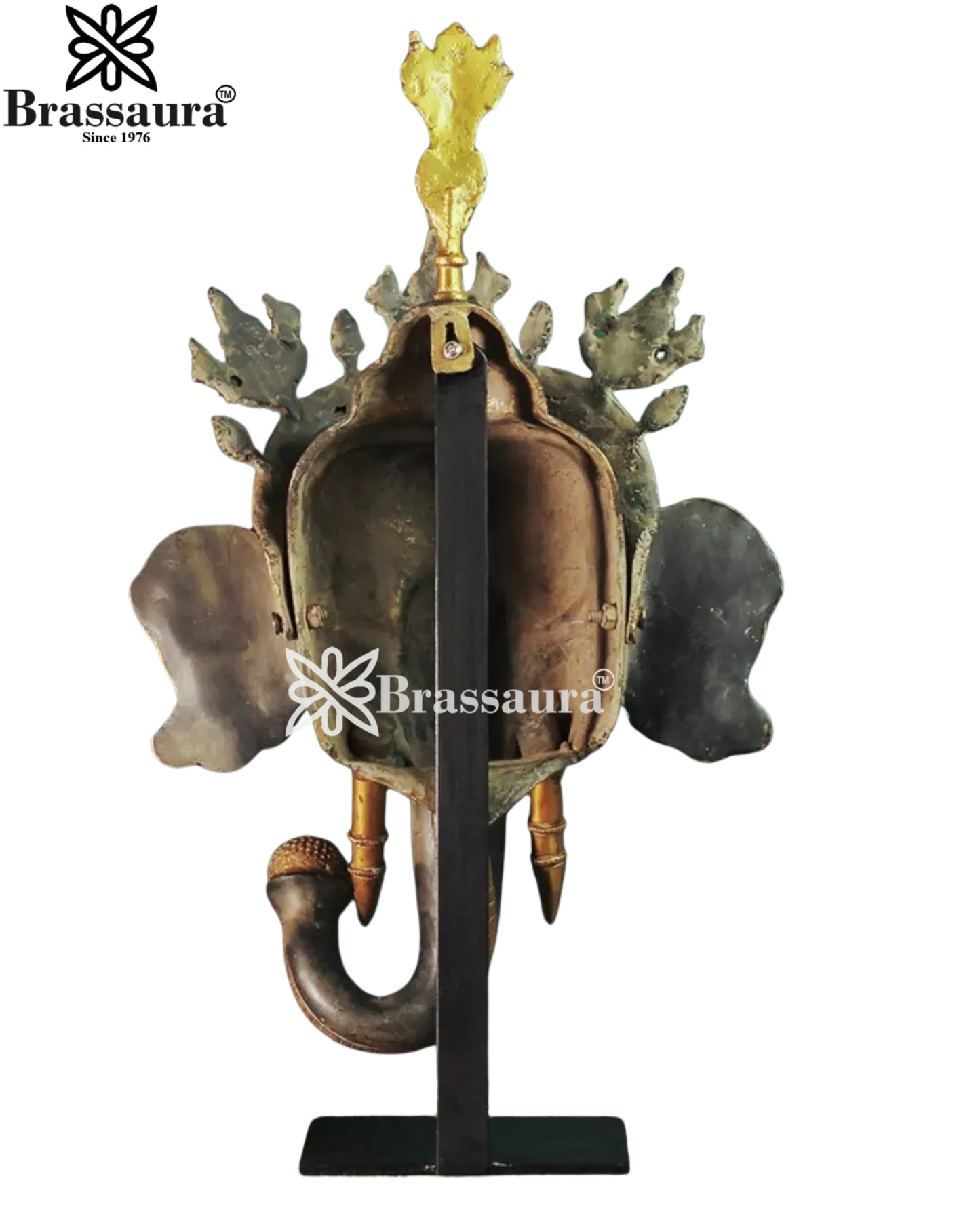 Brass Ganesha Statue Weight 6.1 Kg And Height 21.5 Inch