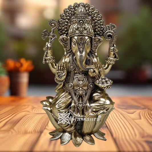 Brass Super fine Ganesha Statue Weight .288 Kg And Height 7.5 Inch