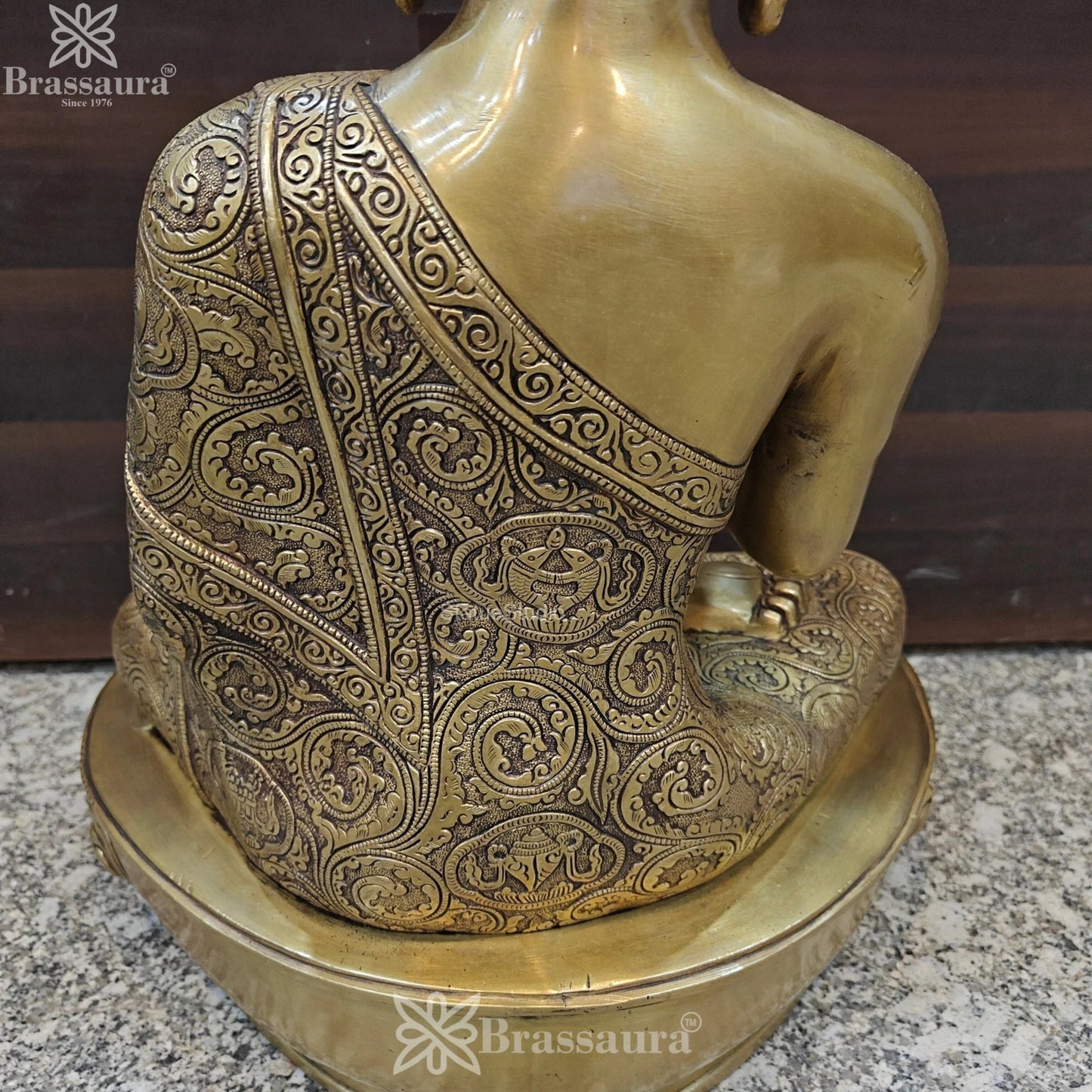 Brass Blessing Antique Buddha Weight 22 kg & Height 22 Inch