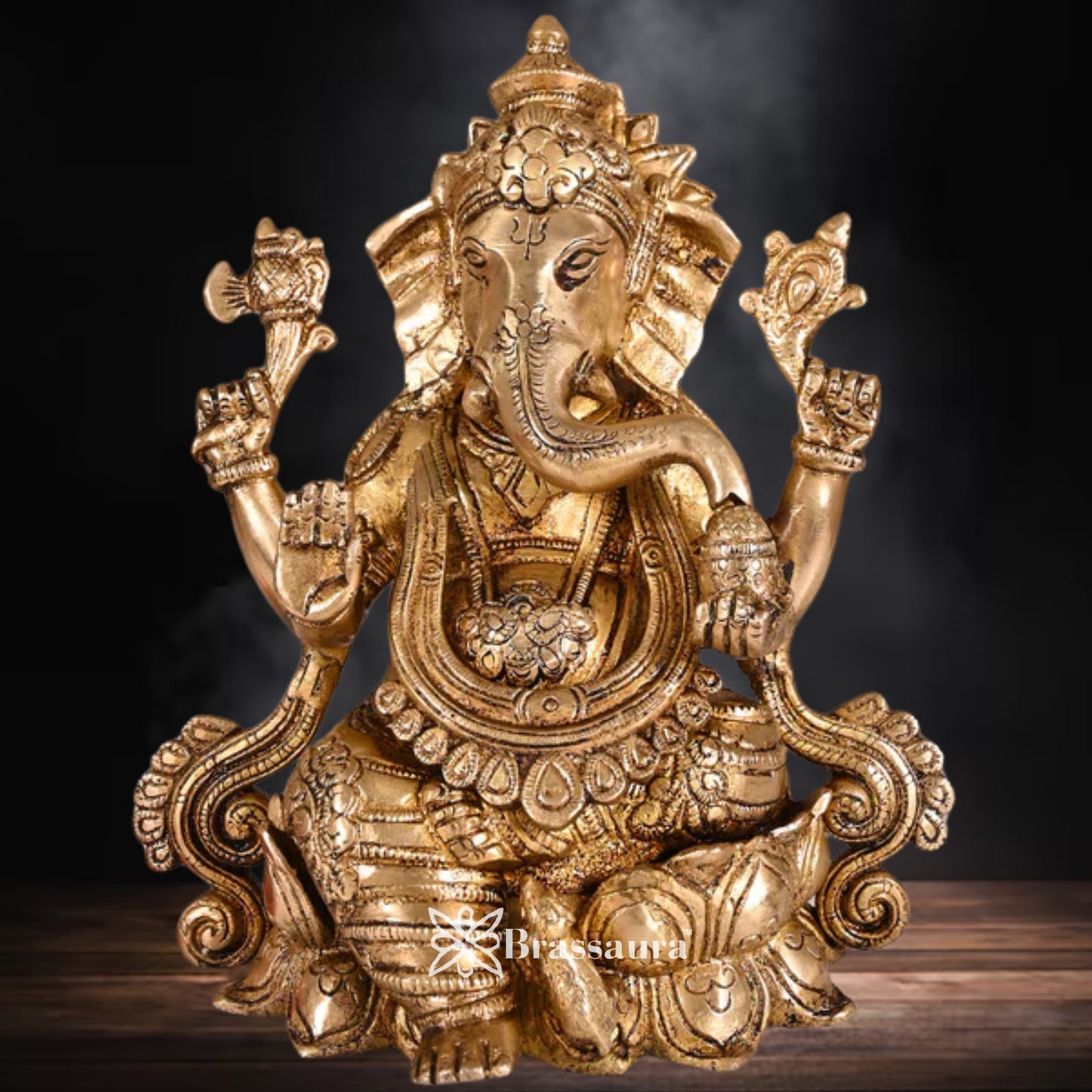 Brass Jewellery Ganesha Statue Weight 3.4 Kg & Height 8 Inch