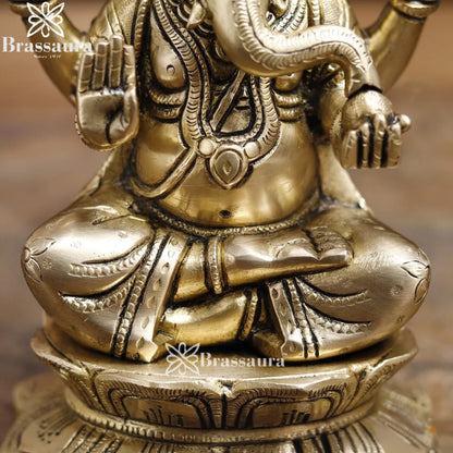 Brass Super fine Ganesha Weight 3.1 Kg & Height 8.5 Inch