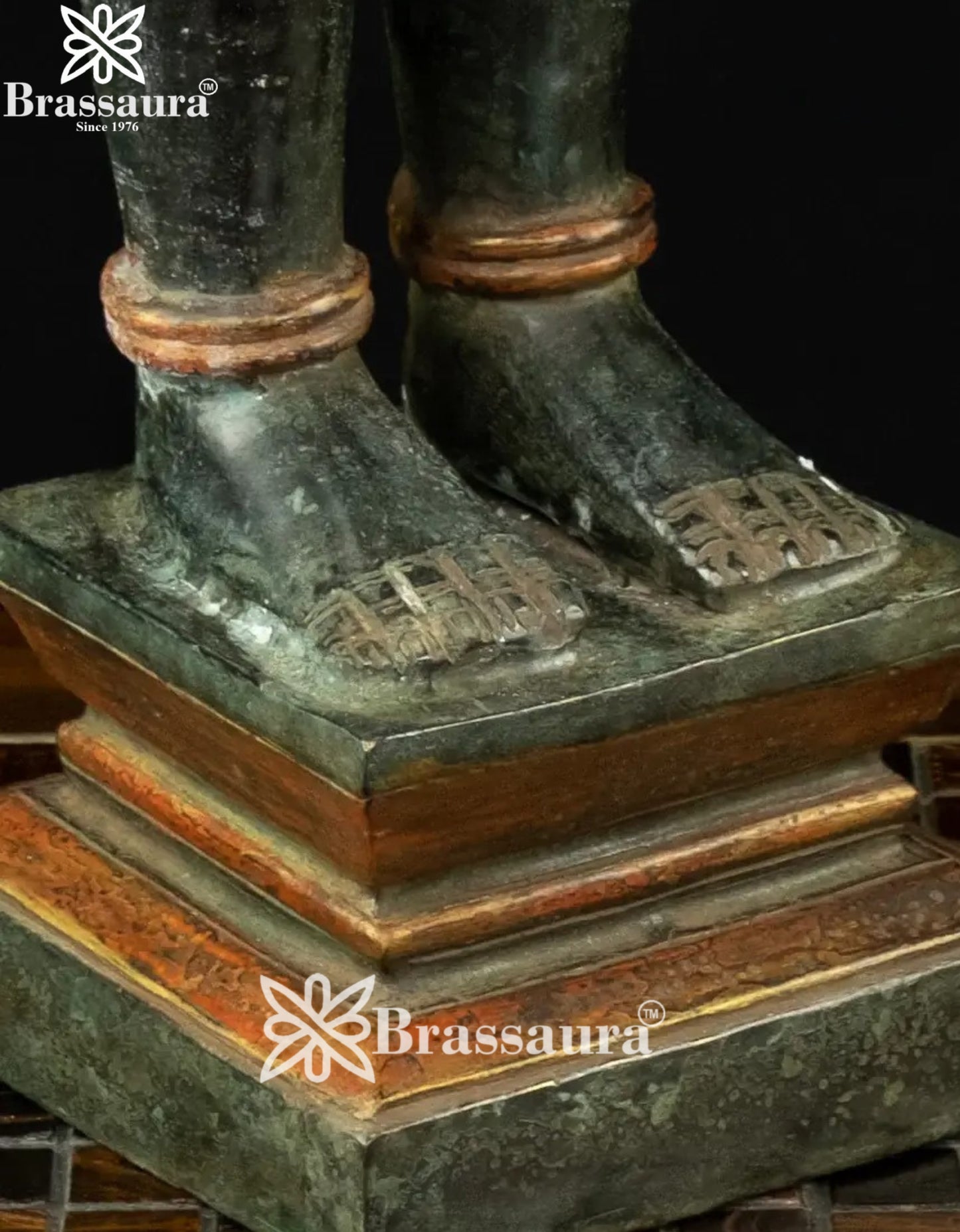 Bronze Ganesha Statue Weight 9.6 Kg And Height 24 Inch