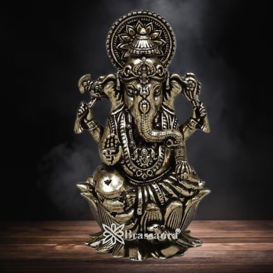 Brass Super fine Ganesha Statue Weight .064 Kg And Height 2.5 Inch