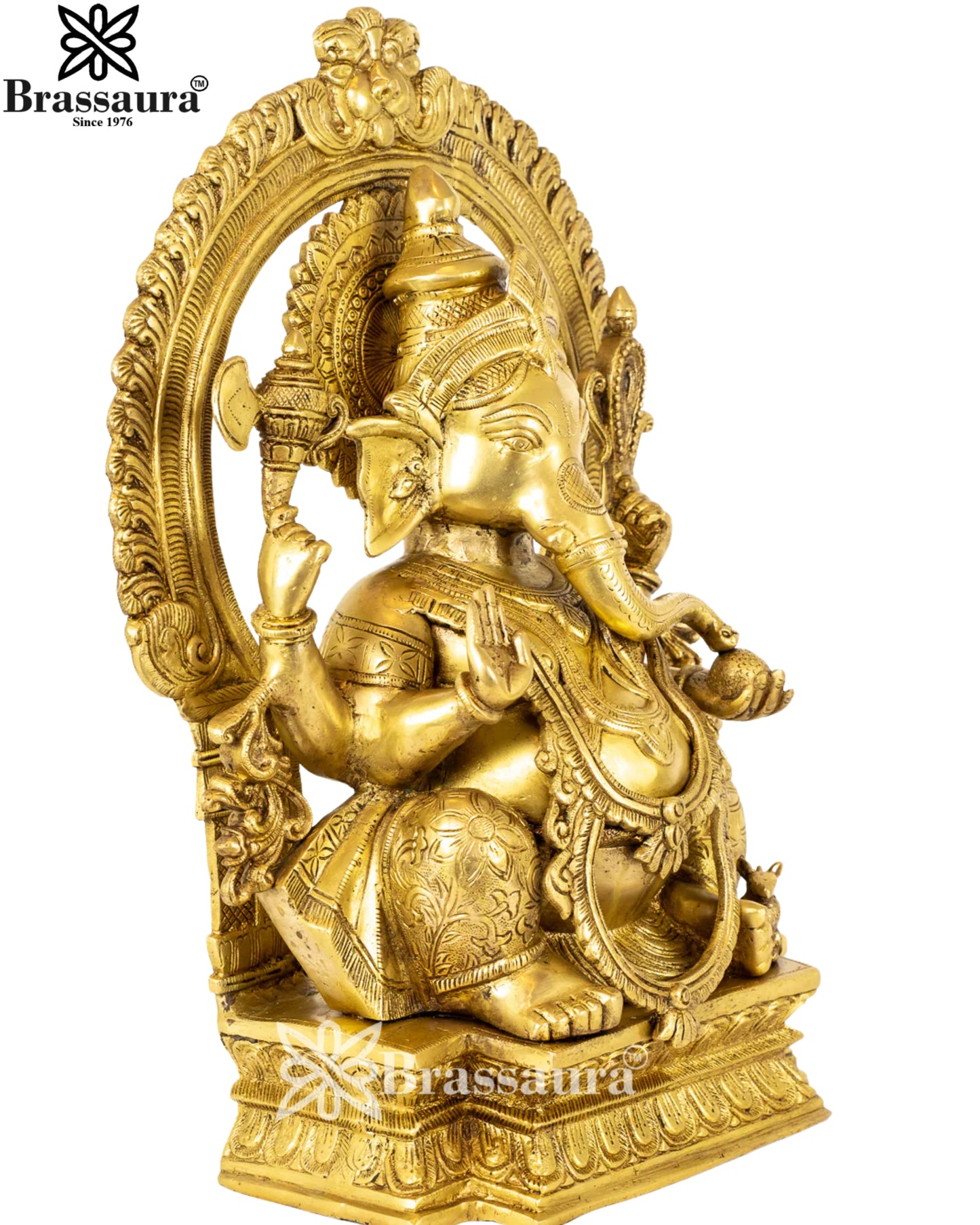 Brass Ring Ganesha Statue Weight 14.5 Kg And Height 18 Inch