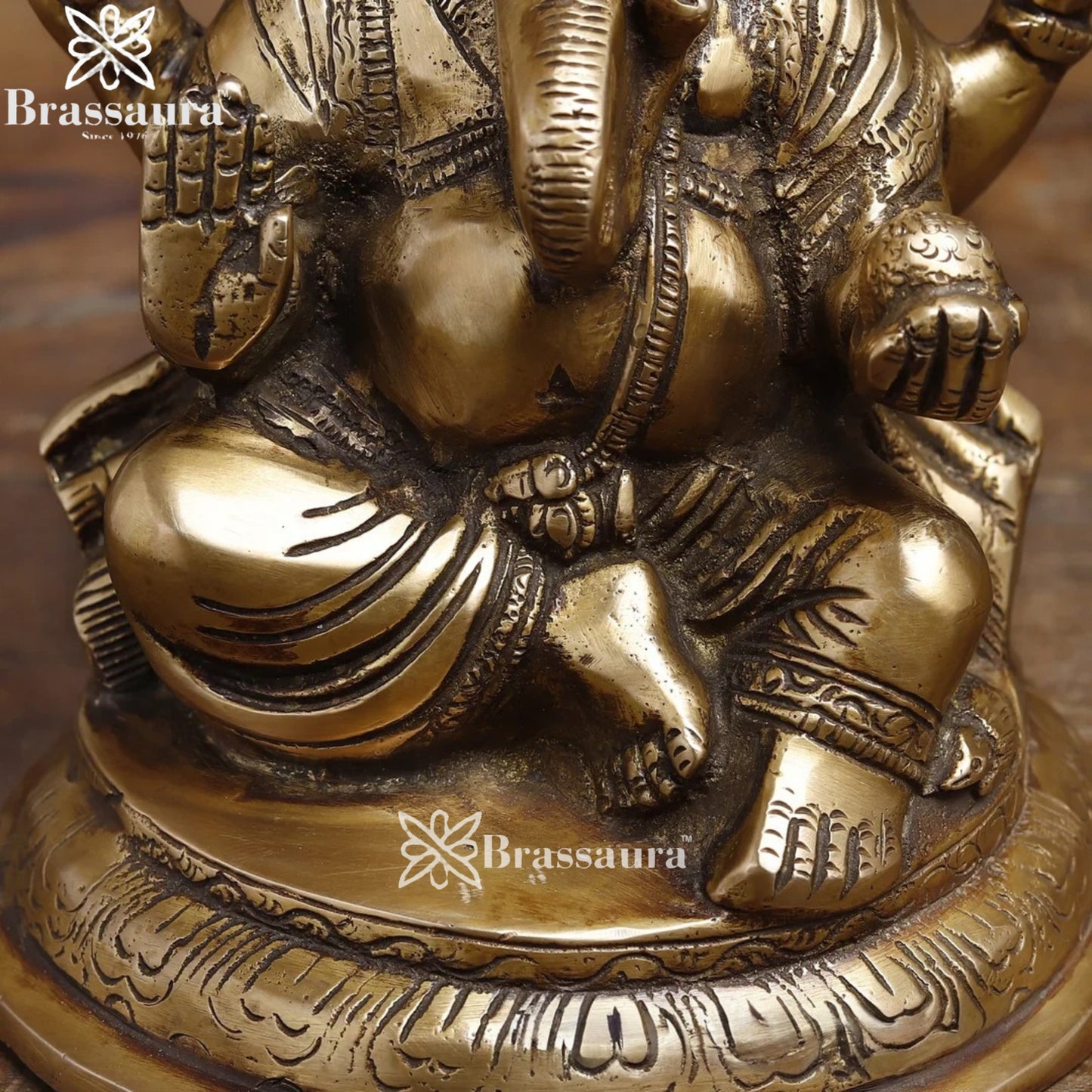 Brass Ganesha Weight 3.7 Kg & Height 8.5 Inch