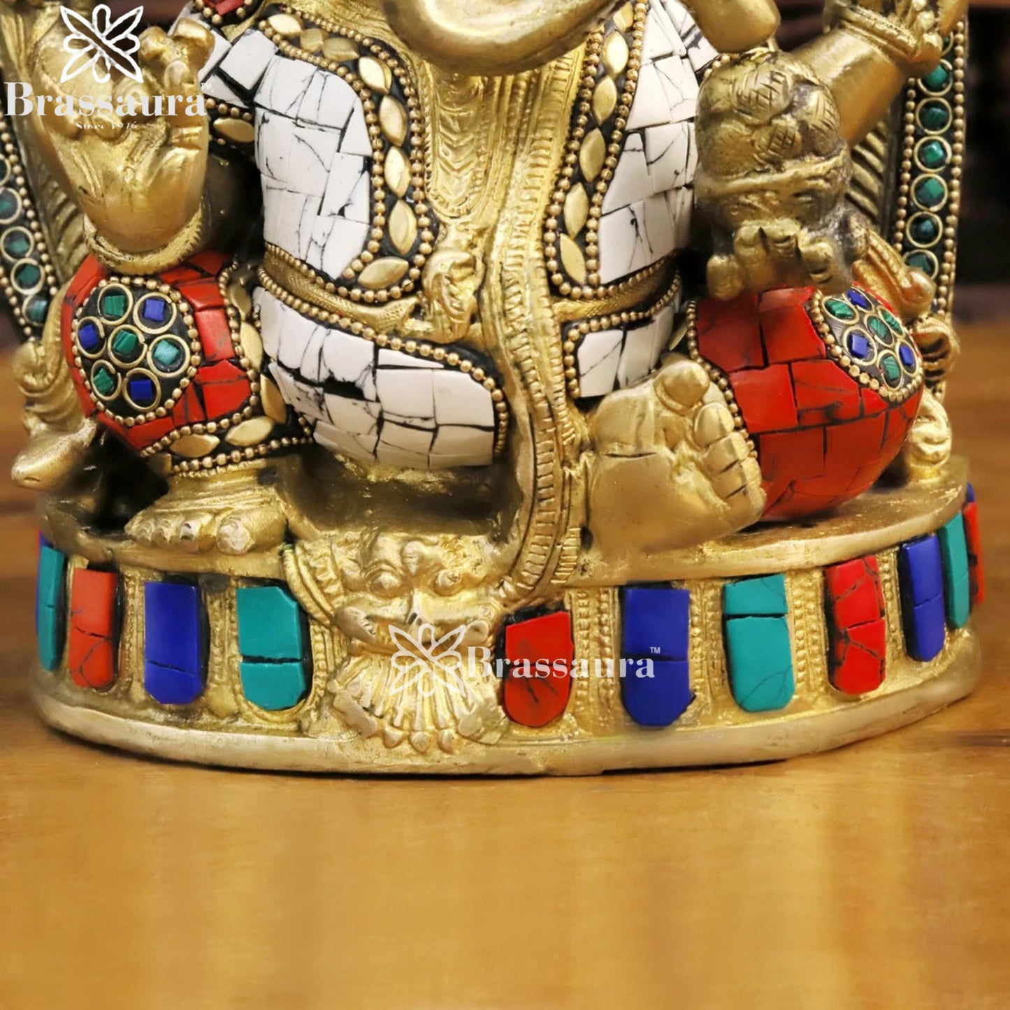 Brass Gem Stone Work Ring Ganesha Weight 9 Kg & Height 12 Inch