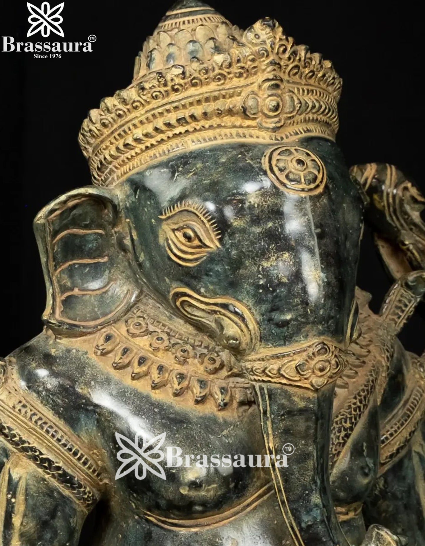 Bronze Ganesha Statue Weight 7.9 Kg And Height 15 Inch