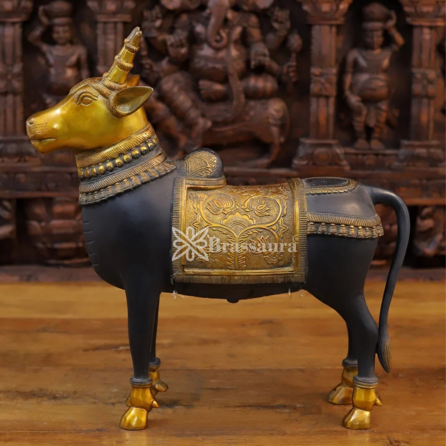 Brass Big Nandi Statue Weight 8.88 Kg And Height 16.5 Inch