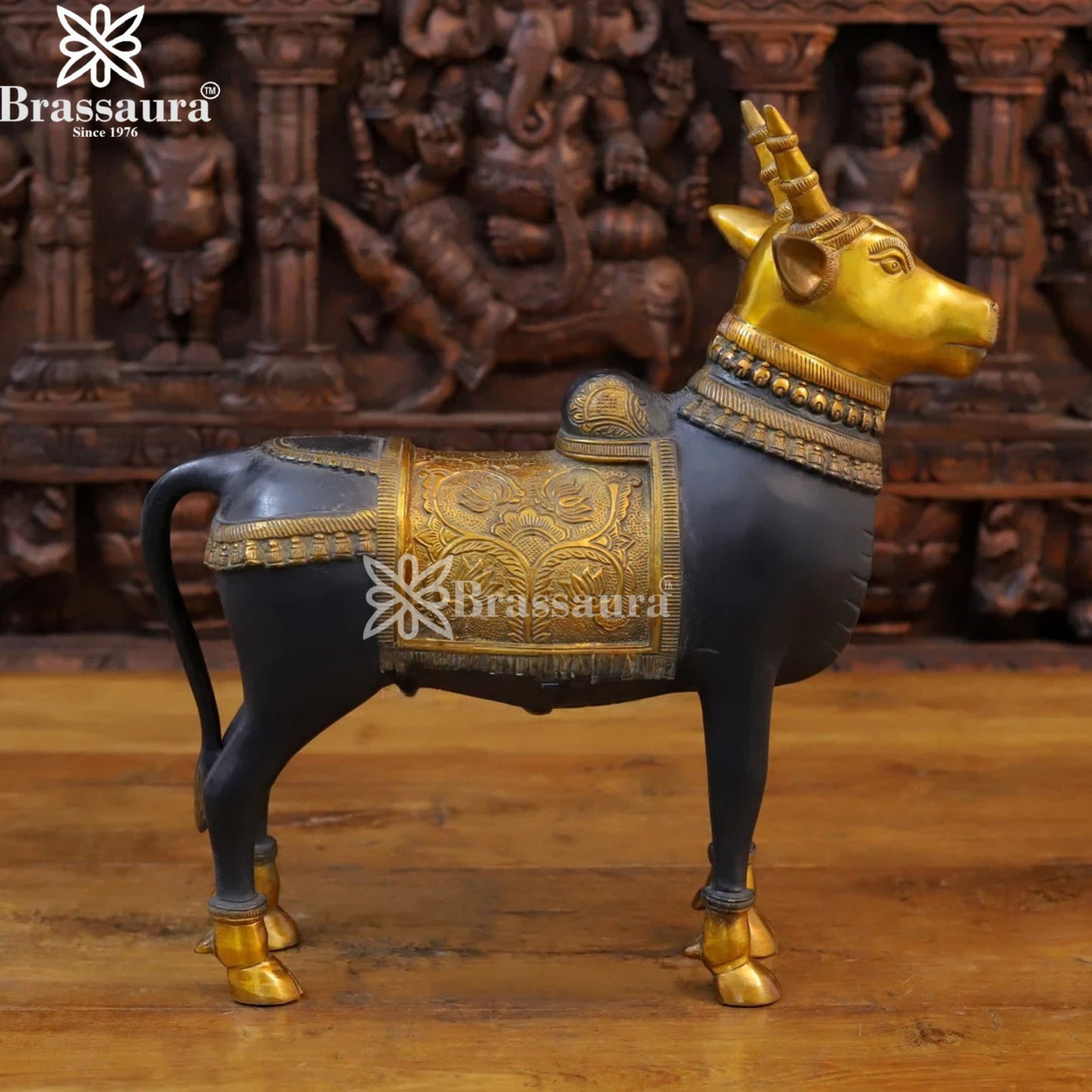 Brass Big Nandi Statue Weight 8.88 Kg And Height 16.5 Inch