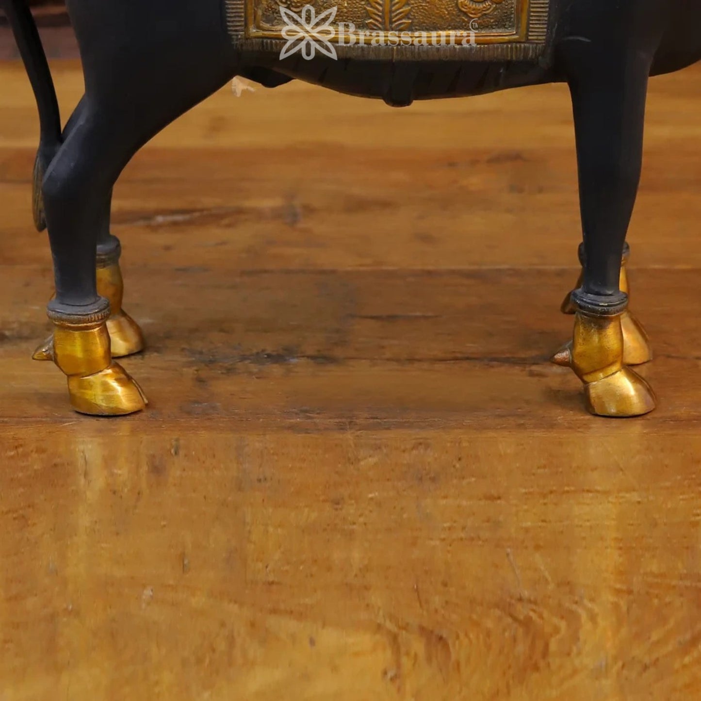 Brass Big Nandi Statue Weight 8.88 Kg And Height 16.5 Inch