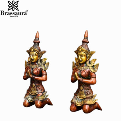 Brass Lady Statue Weight 3.2 Kg And Height 22.5 Inch