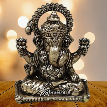 Brass Super fine Ganesha Statue Weight .05 Kg And Height 2 Inch