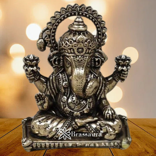 Brass Super fine Ganesha Statue Weight .05 Kg And Height 2 Inch