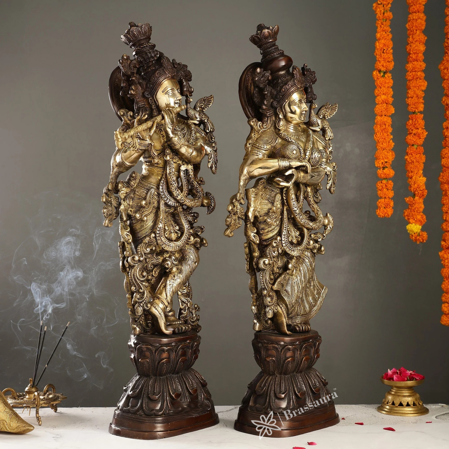 Brassaura™ Antique Brass Handcrafted Radha Krishna Statue – 30 Inch Height, 33 Kg | Intricate Detailing & Vintage Finish