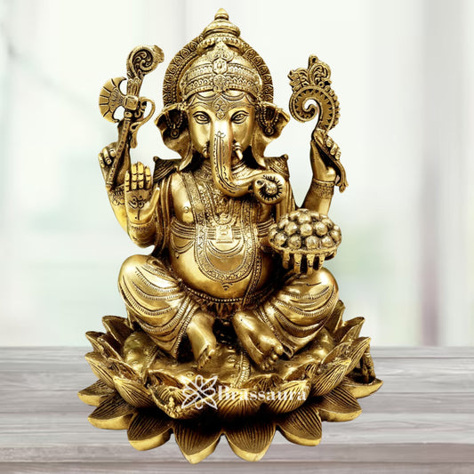 Brass Super fine Lotus Ganesha Weight 7.8 Kg & Height 12 Inch