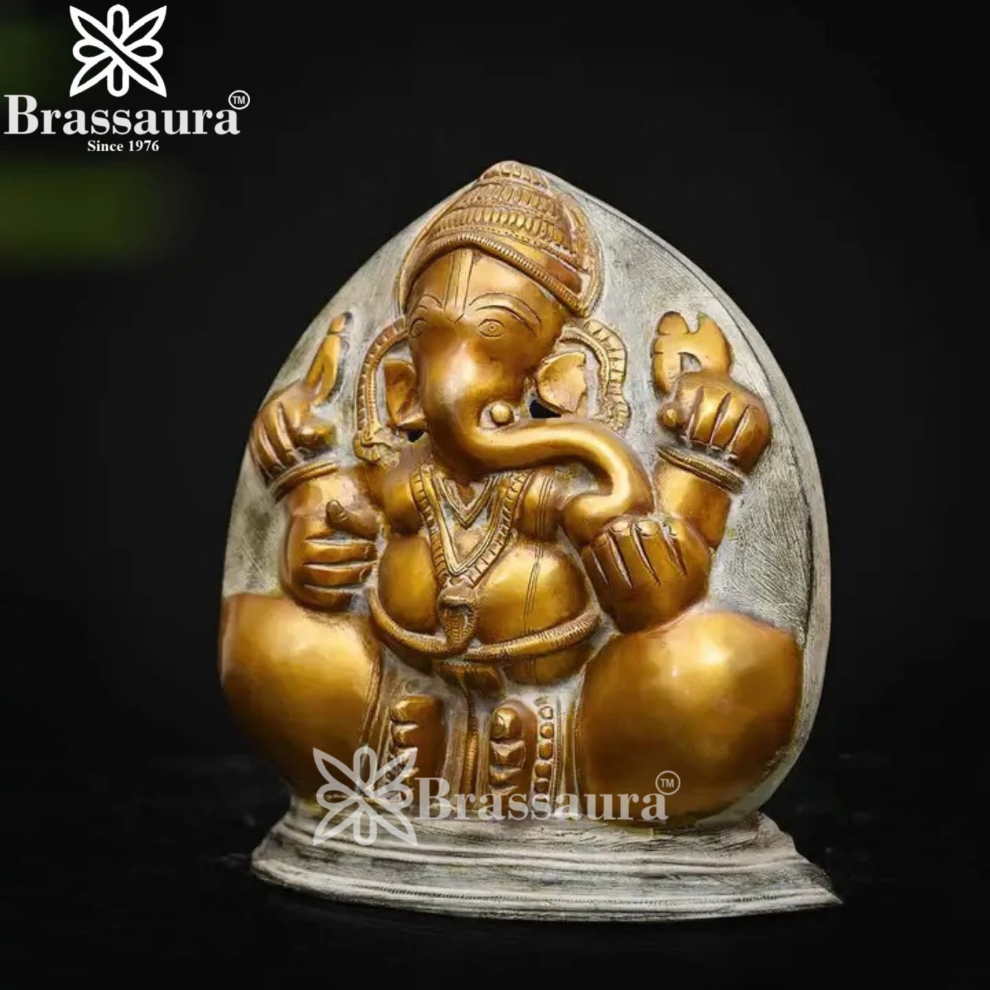 Brass Ganesha Statue Weight 7.66 Kg And Height 13 Inch