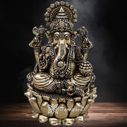 Brass Super fine Ganesha Statue Weight .182 Kg And Height 3.5 Inch
