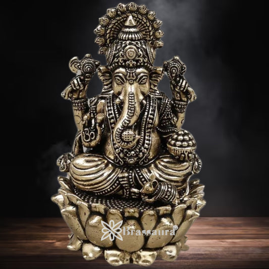 Brass Super fine Ganesha Statue Weight .182 Kg And Height 3.5 Inch